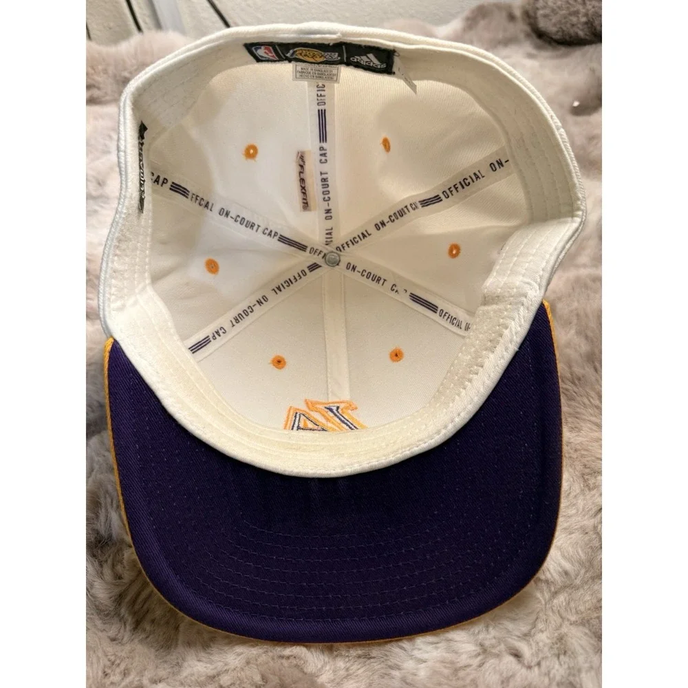 Authentic Los Angeles Lakers Adidas NBA On Court Flexfit Hat Baseball L/XL